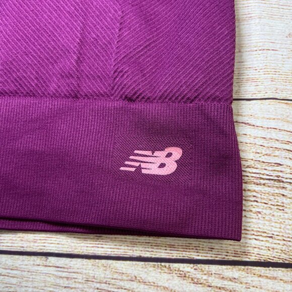 New Balance Women's Sports Bra Size S/M Purple Strappy Back Athletic Workout Bra - Picture 8 of 8